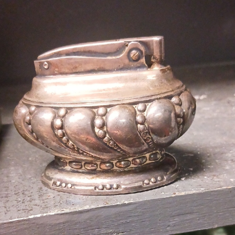 Vintage Silver Table Lighter